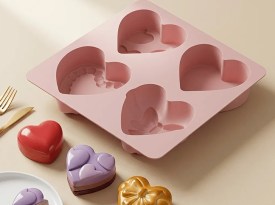 Molde silicona 4 corazones decorados